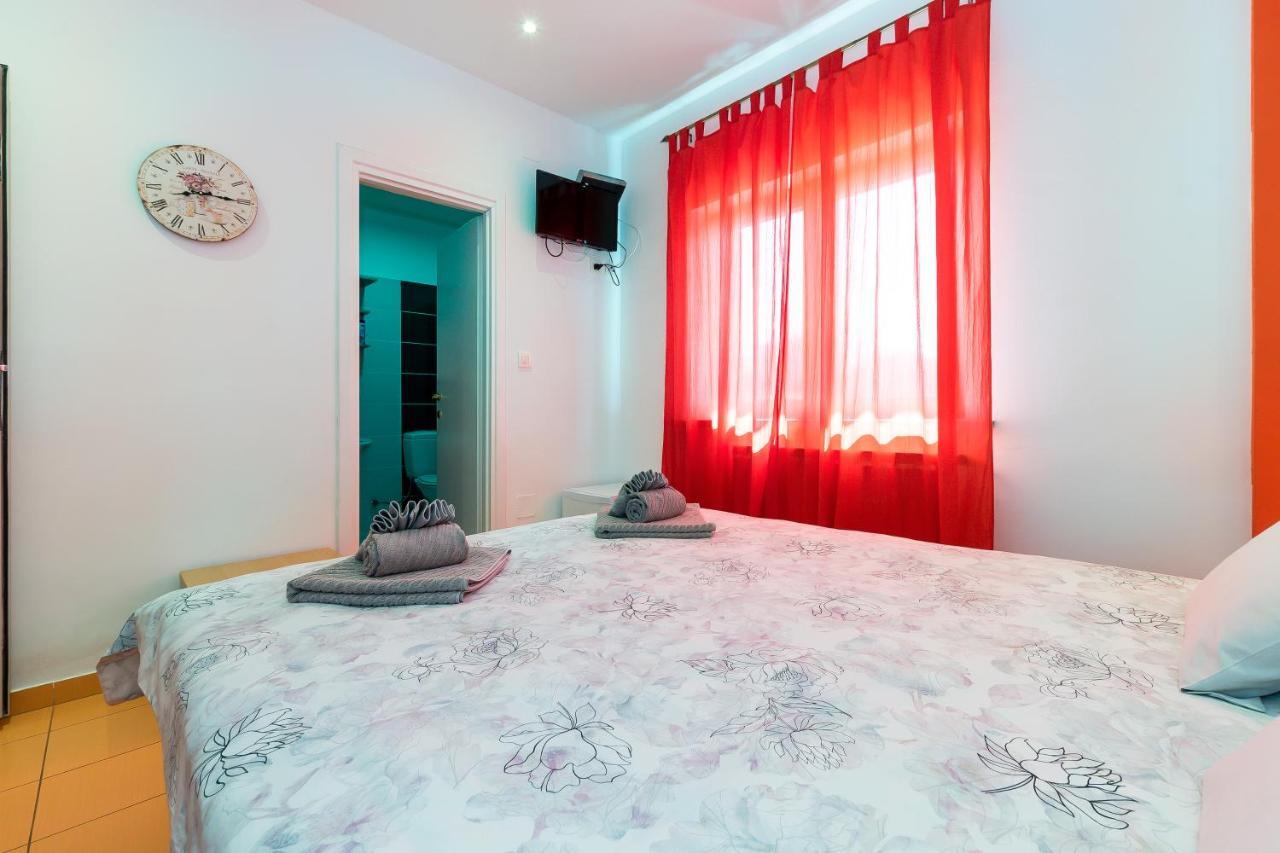 Guest House Slatki Snovi Knin Exterior foto