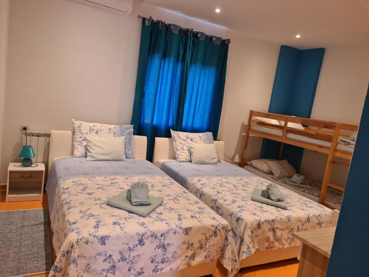 Guest House Slatki Snovi Knin Exterior foto